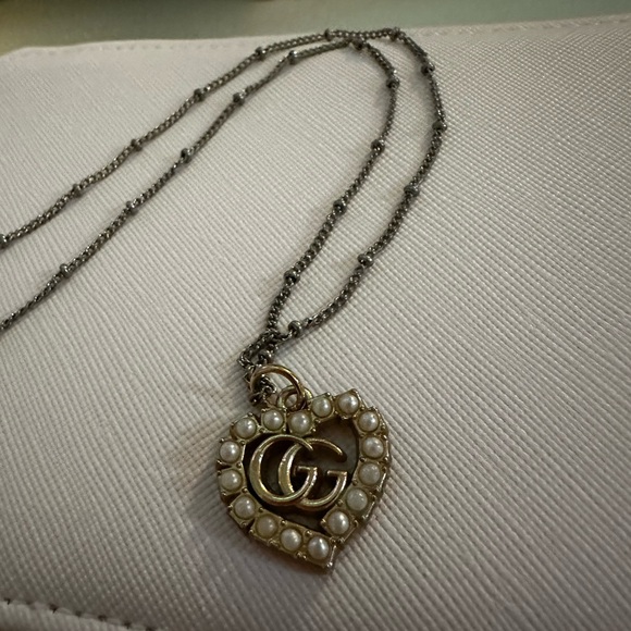GUCCI | Upcycled ReWorked Gucci Pearl Double G Necklace - Picture 5 of 5